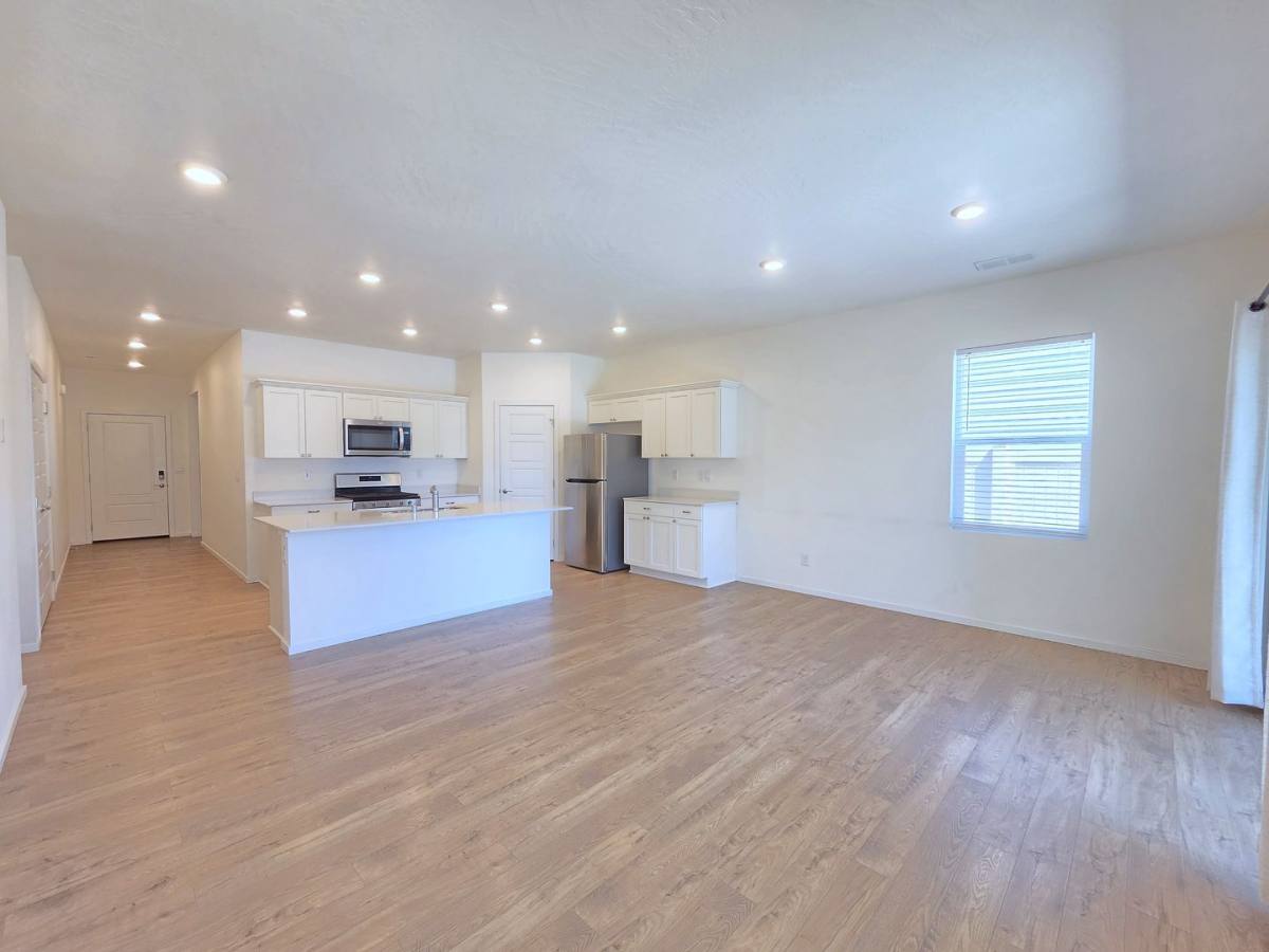 House for rent at 5711 W Georgetown Lane, Spokane, WA 99208