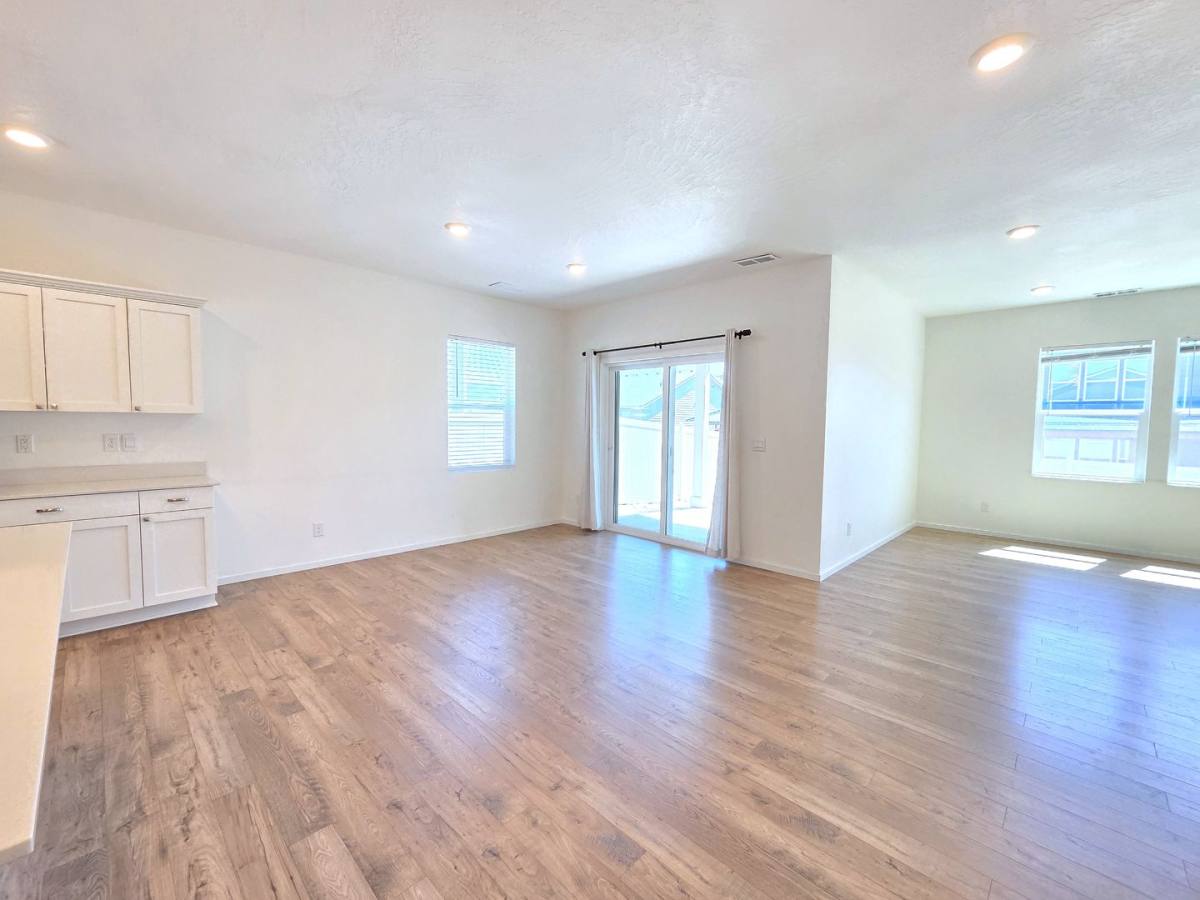 House for rent at 5711 W Georgetown Lane, Spokane, WA 99208