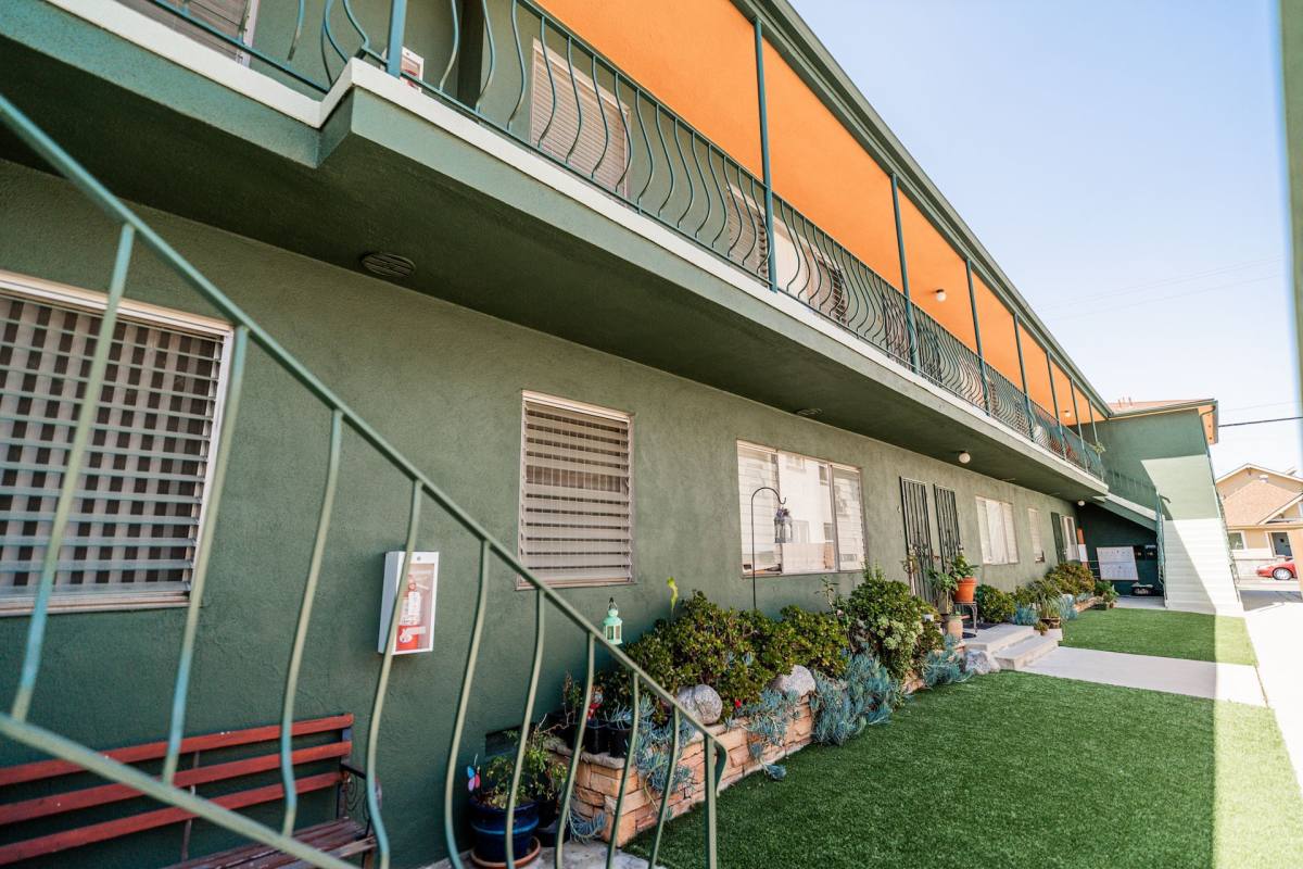 Apartment for rent at 3024 E Third St, Long Beach, CA 90814