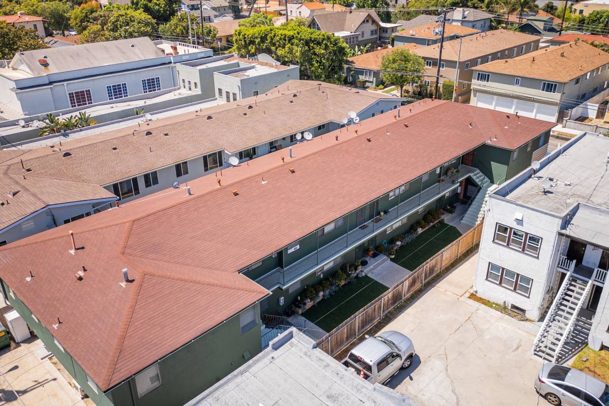 Apartment for rent at 3024 E Third St, Long Beach, CA 90814