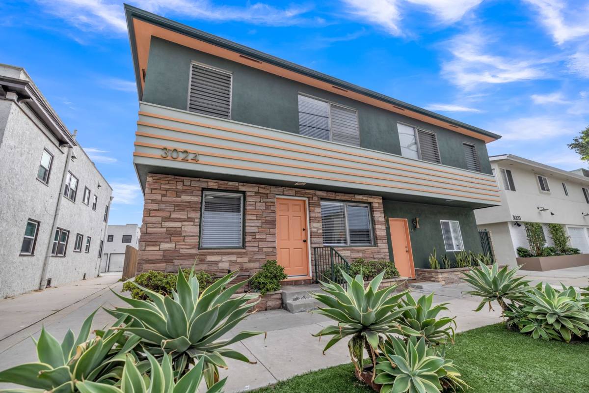 Apartment for rent at 3024 E Third St, Long Beach, CA 90814