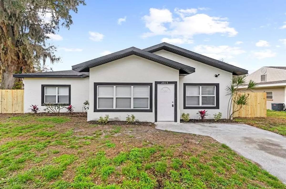 House for rent at 2015 Poe St, Lakeland, FL 33801