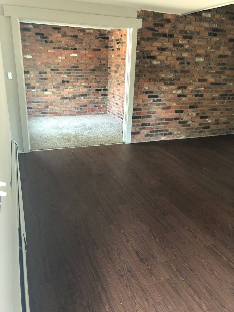 Apartment for rent at 325 E Sixth St, Royal Oak, MI 48067
