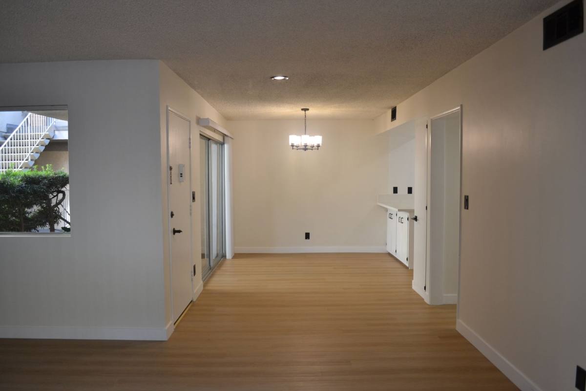 Apartment for rent at 1100 W Huntington Dr, Arcadia, CA 91007