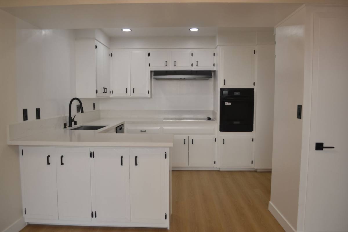 Apartment for rent at 1100 W Huntington Dr, Arcadia, CA 91007