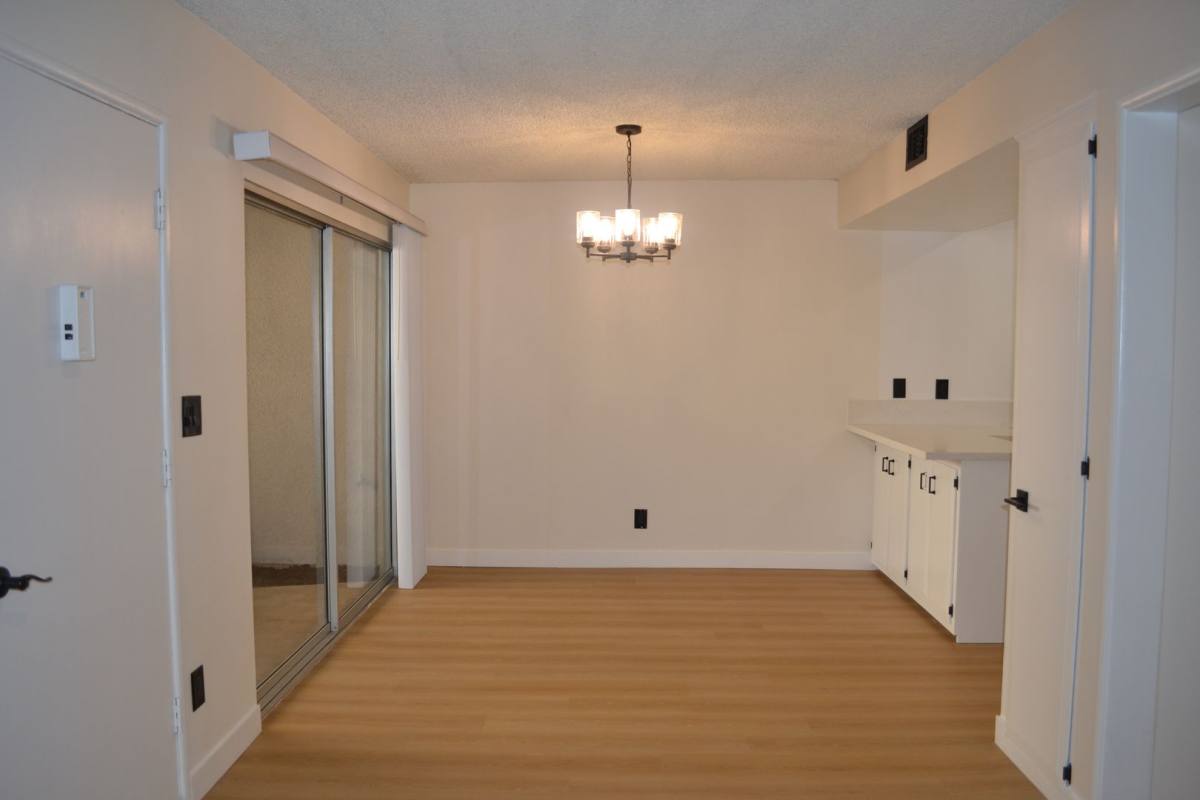 Apartment for rent at 1100 W Huntington Dr, Arcadia, CA 91007