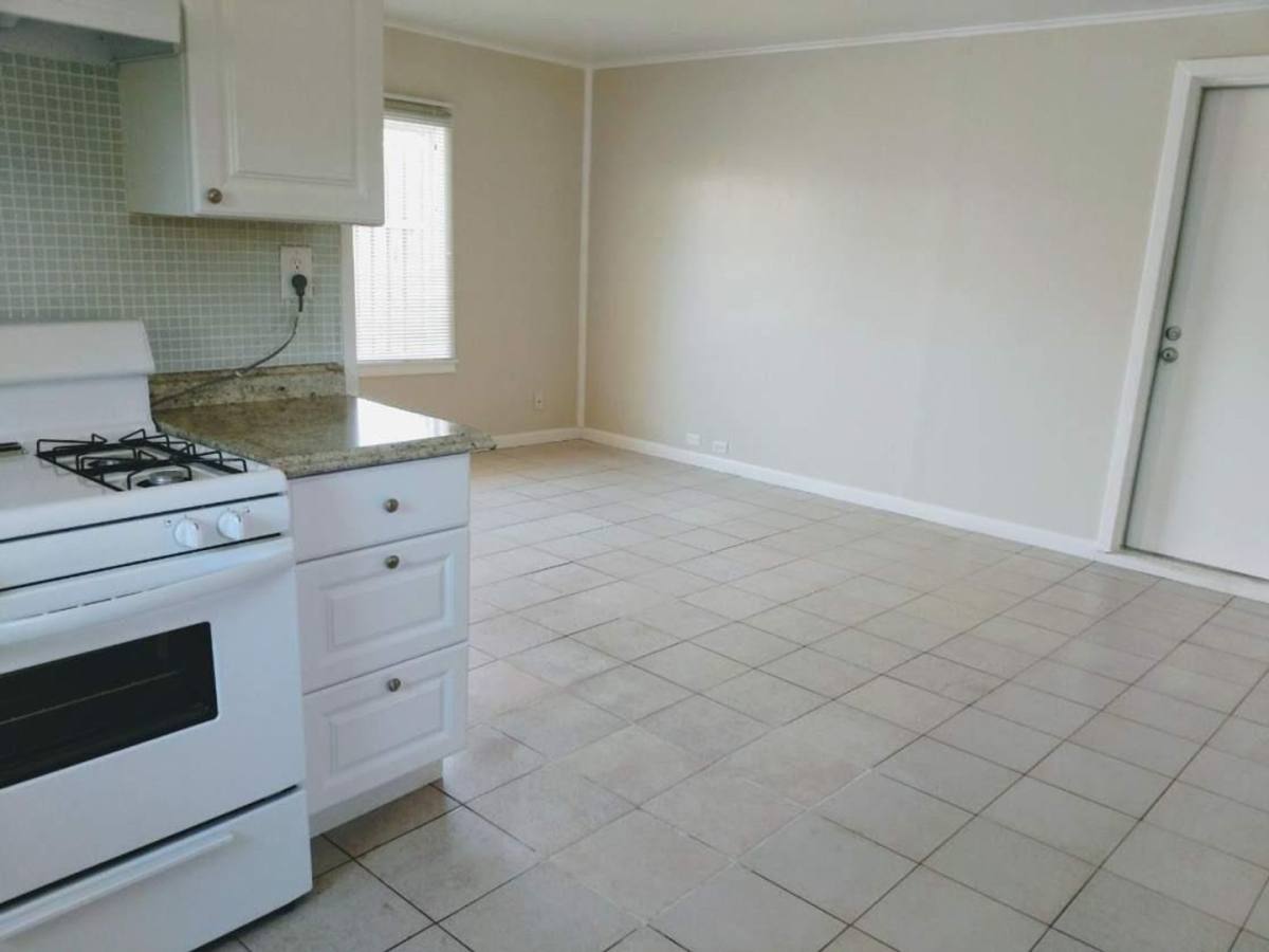 Apartment for rent at 849-851 W Cambridge Ave, Fresno, CA 93705