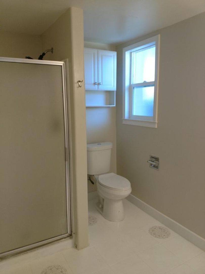 Apartment for rent at 849-851 W Cambridge Ave, Fresno, CA 93705