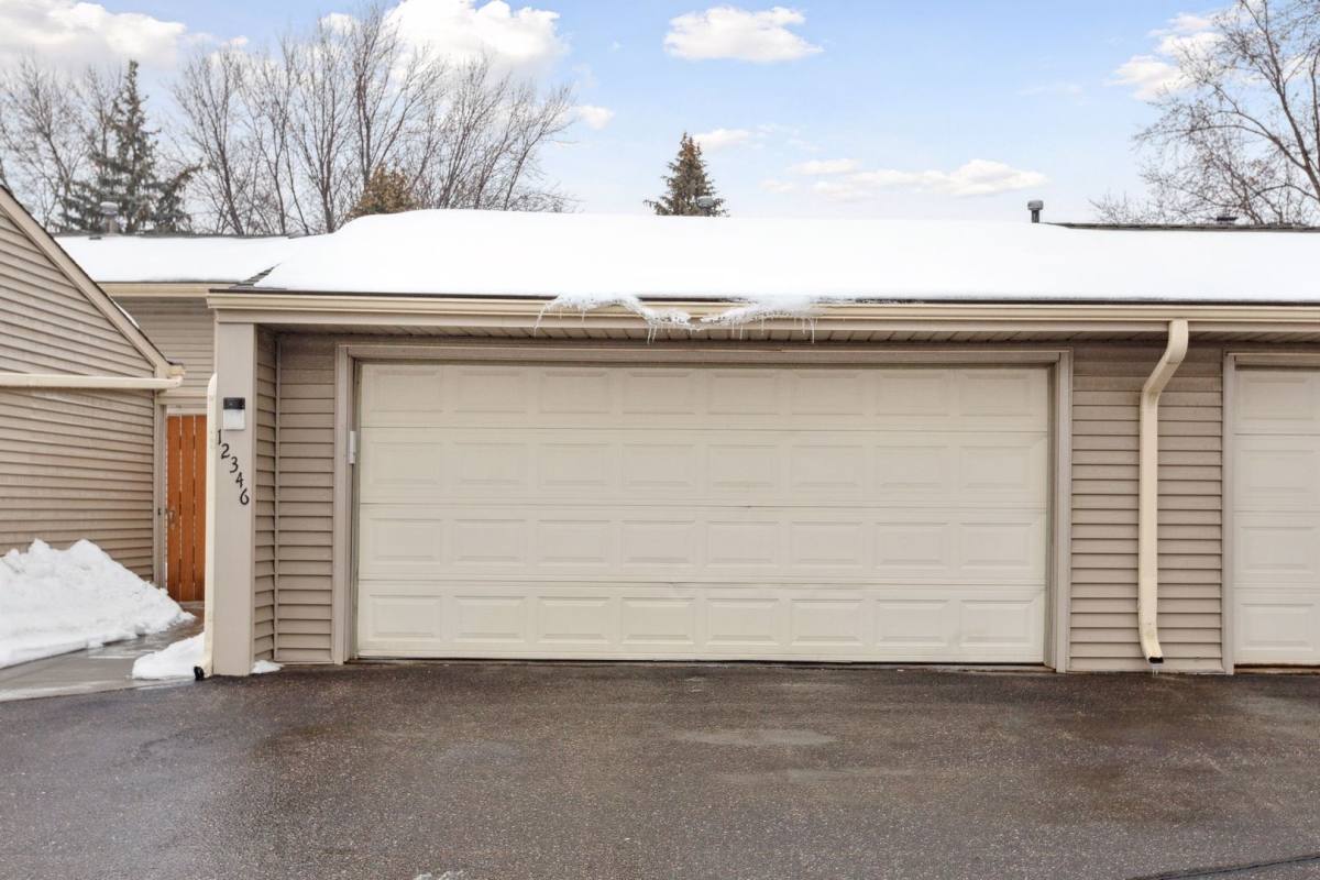 Townhouse for rent at 12346 Drake St NW, Minneapolis, MN 55448