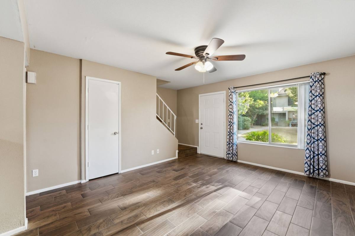 Condo for rent at 19601 N 7th St, Phoenix, AZ 85024