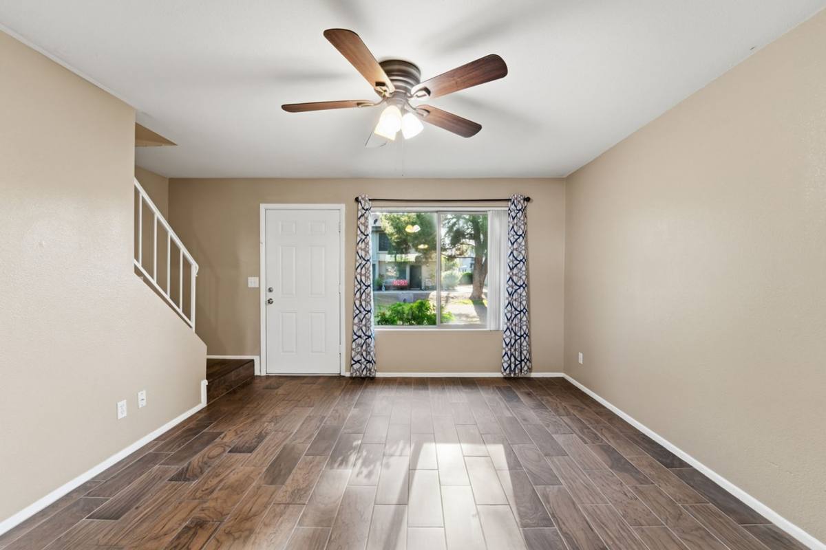 Condo for rent at 19601 N 7th St, Phoenix, AZ 85024