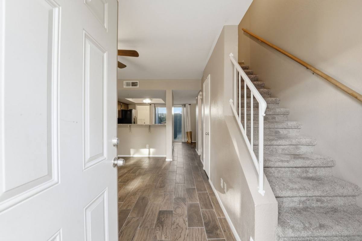 Condo for rent at 19601 N 7th St, Phoenix, AZ 85024