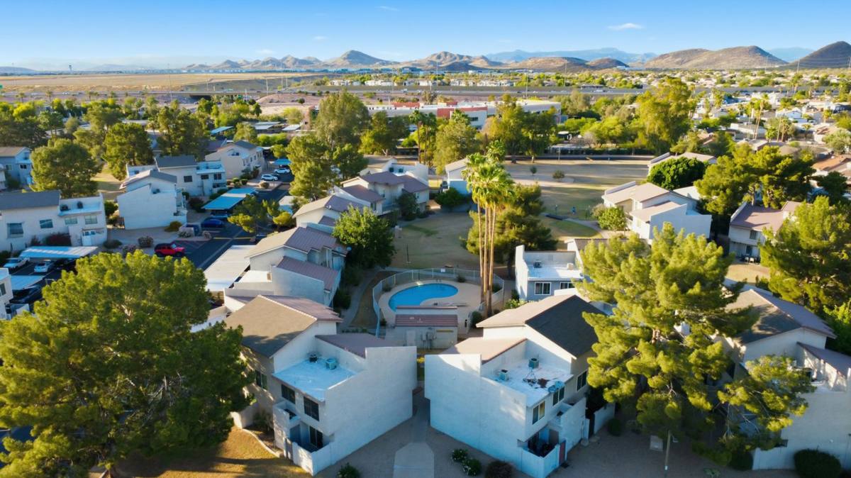 Condo for rent at 19601 N 7th St, Phoenix, AZ 85024