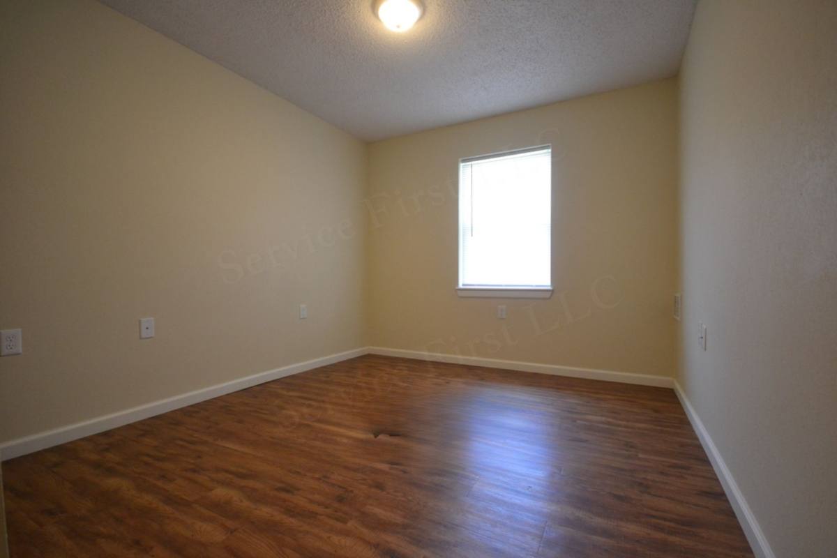 Apartment for rent at 302 Sanders St, Burlington, KS 66839
