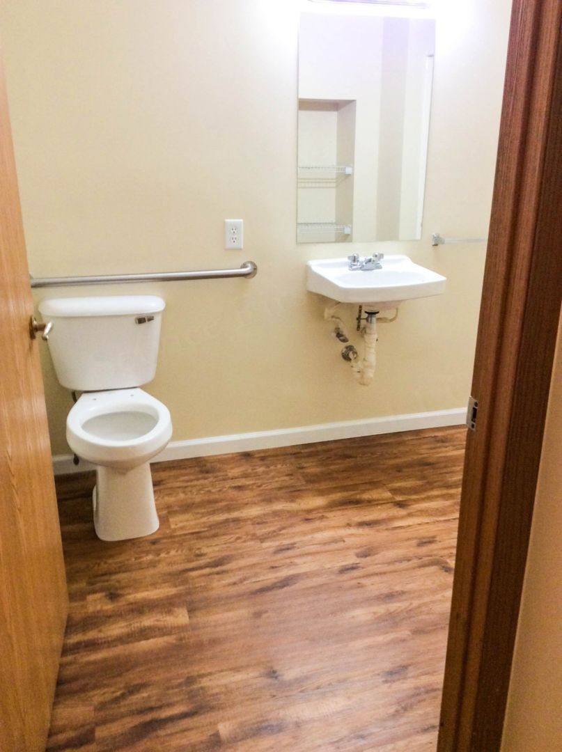 Apartment for rent at 302 Sanders St, Burlington, KS 66839