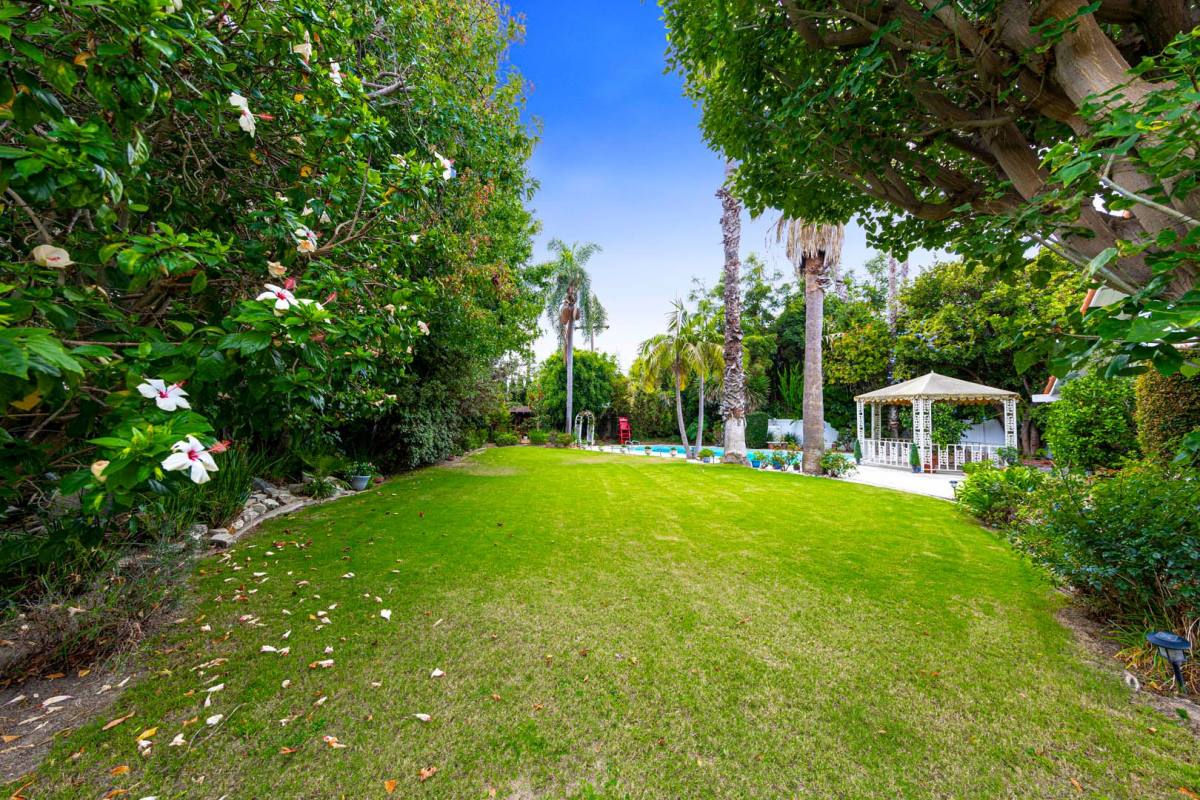 House for rent at 17850 Winterberry St, Fountain Valley, CA 92708