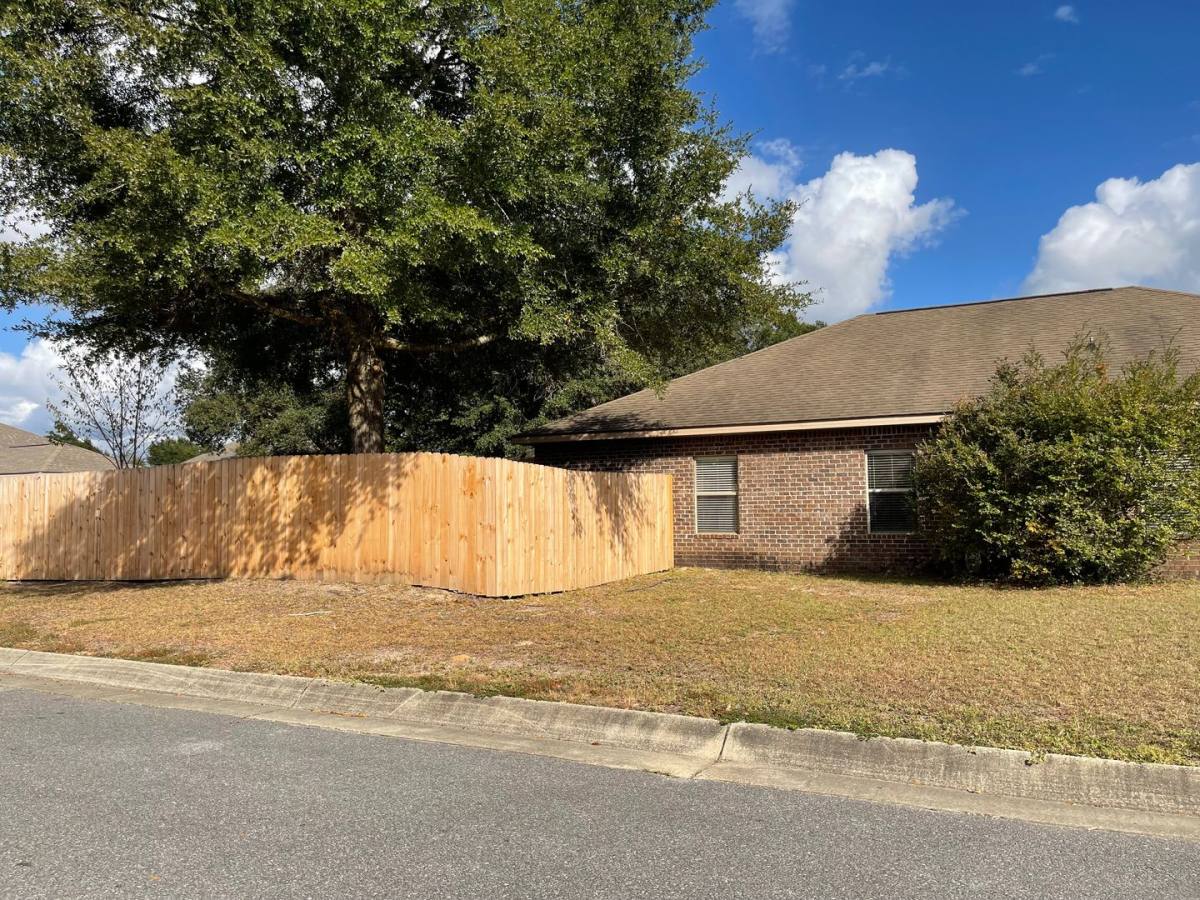House for rent at 6716 Barnwood Dr, Milton, FL 32570