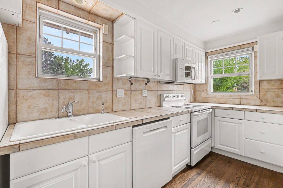 House for rent at 495 S University Blvd, Denver, CO 80209
