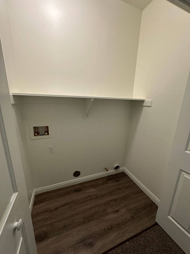 Apartment for rent at 718 Orchid Dr, Bakersfield, CA 93308