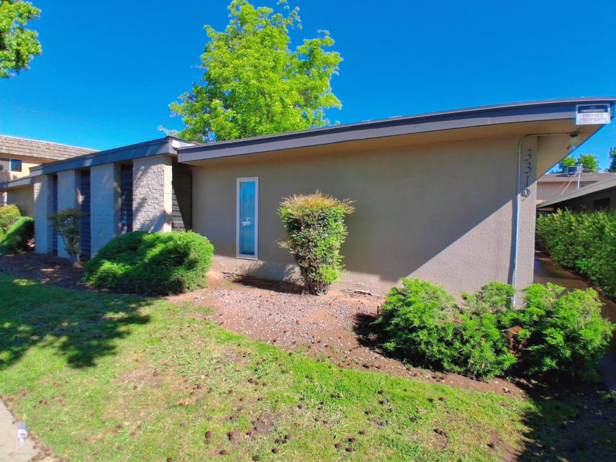 Apartment for rent at 3319 E Fairmont Ave, Fresno, CA 93726