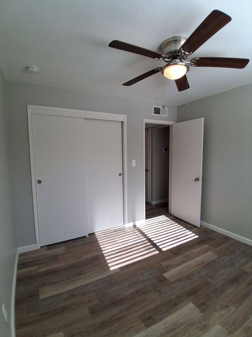 Apartment for rent at 3319 E Fairmont Ave, Fresno, CA 93726