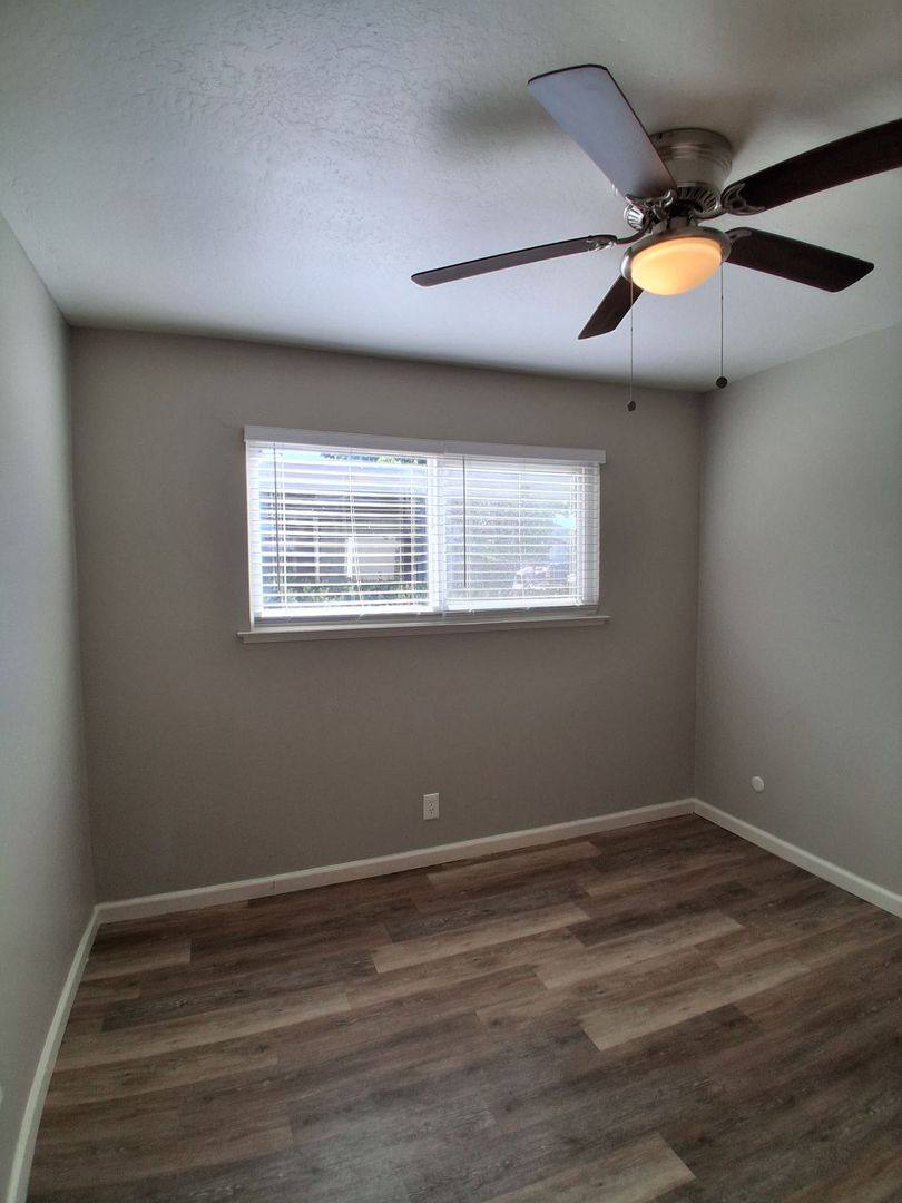 Apartment for rent at 3319 E Fairmont Ave, Fresno, CA 93726