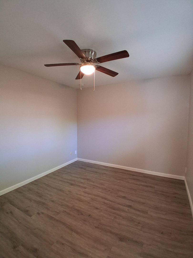 Apartment for rent at 3319 E Fairmont Ave, Fresno, CA 93726