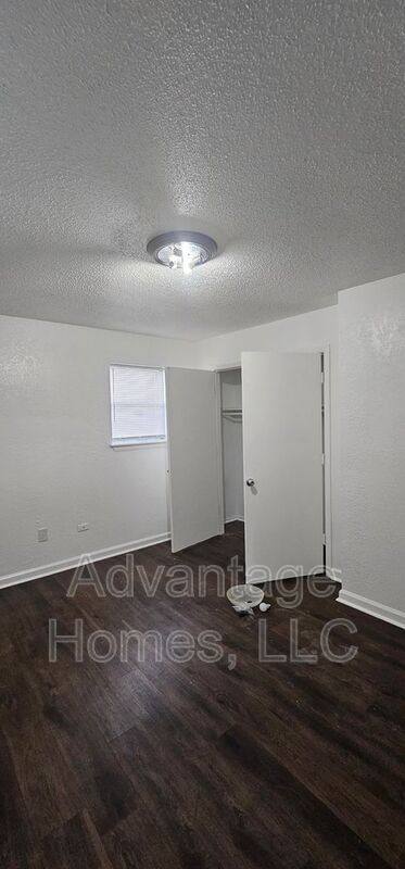 Apartment for rent at 711 N 70th St #B, Kansas City, KS 66112