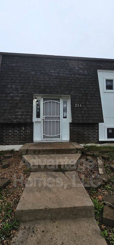 Apartment for rent at 711 N 70th St #B, Kansas City, KS 66112