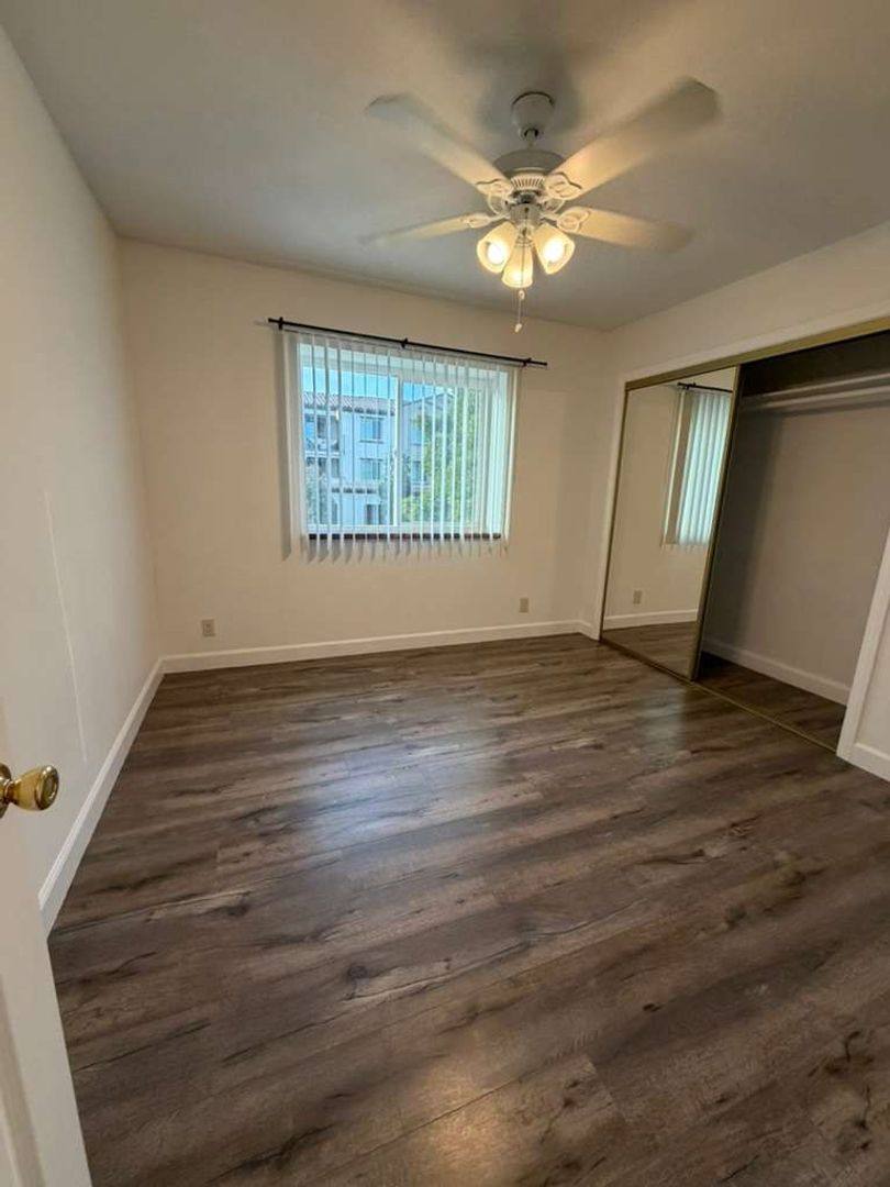 Apartment for rent at 10623 Chestnut, Los Alamitos, CA 90720