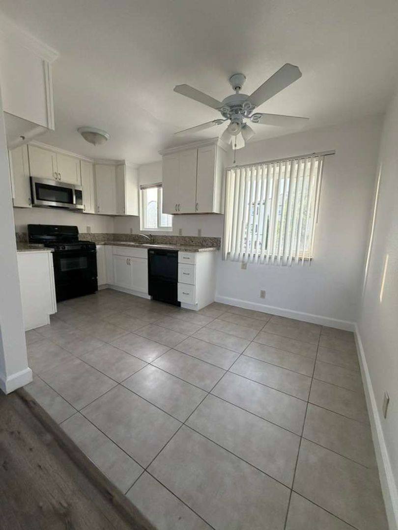 Apartment for rent at 10623 Chestnut, Los Alamitos, CA 90720