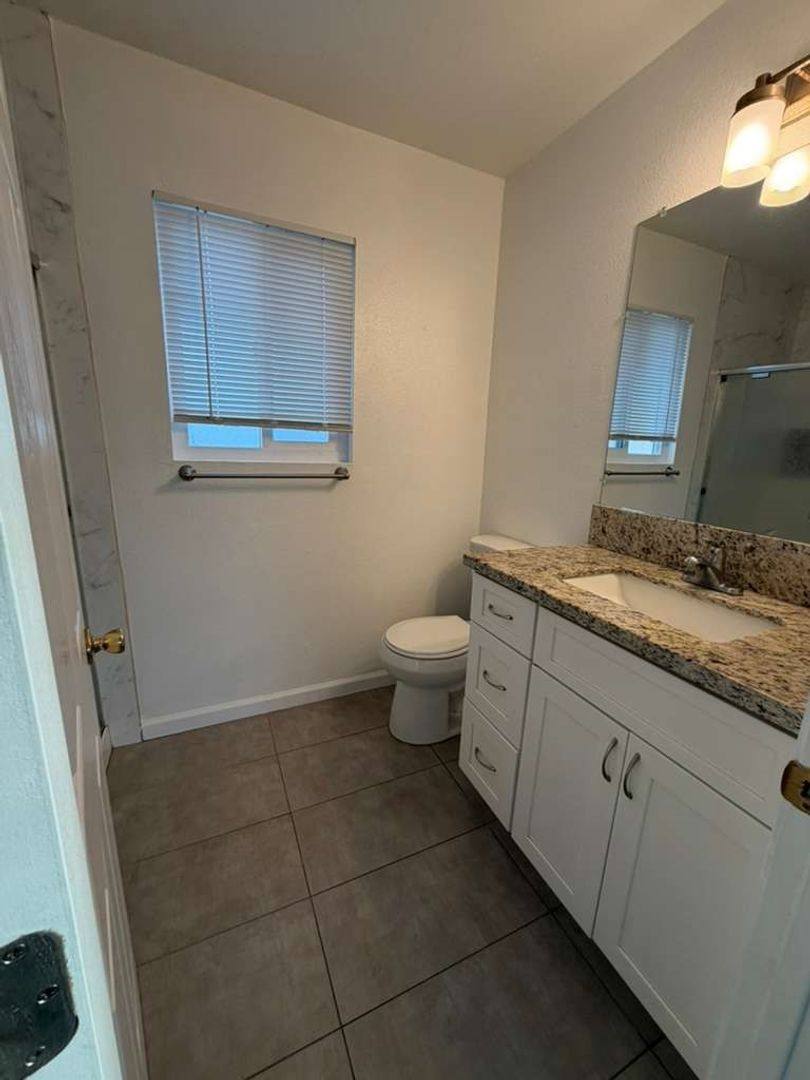 Apartment for rent at 10623 Chestnut, Los Alamitos, CA 90720
