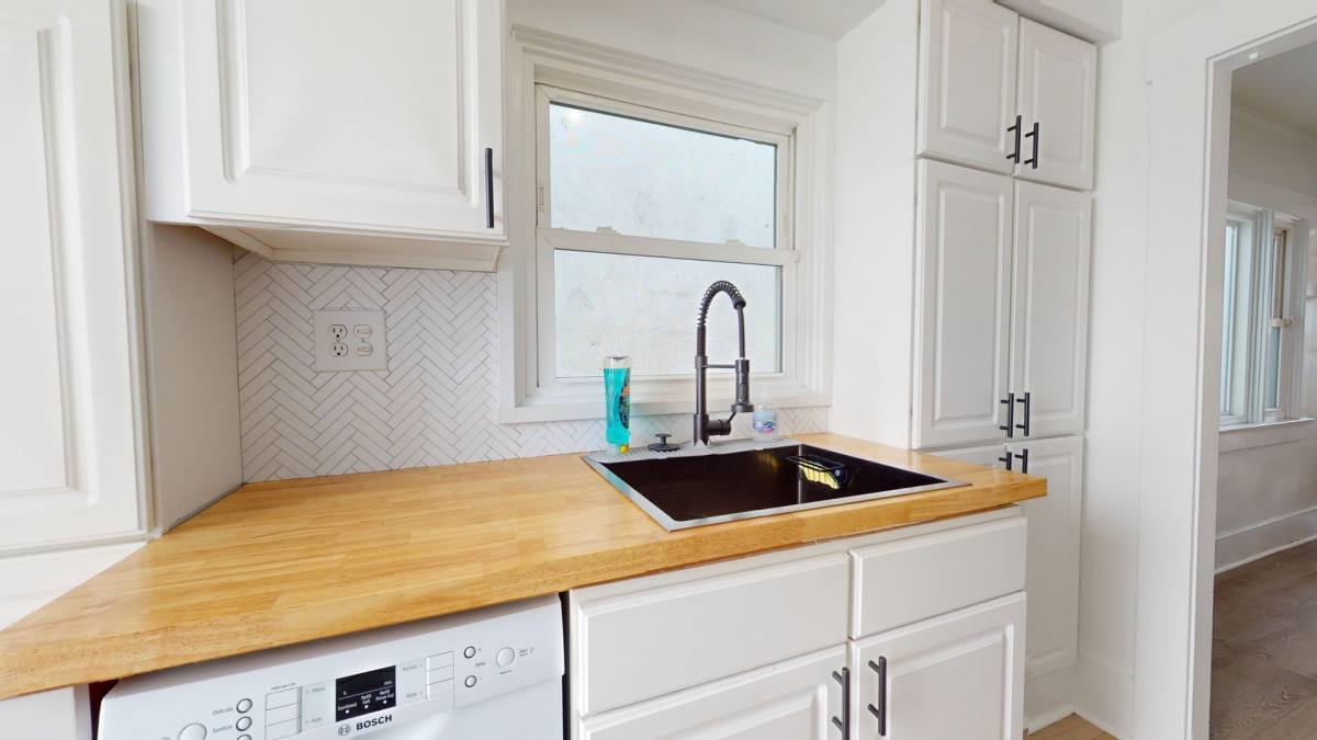 Apartment for rent at 507 7th St, Coronado, CA 92118