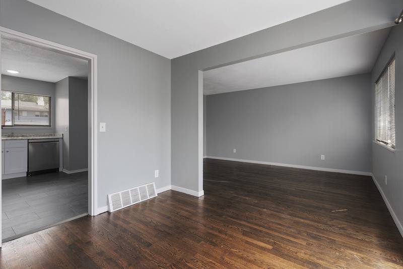 Apartment for rent at 421 W 87th Place, Kansas City, MO 64114