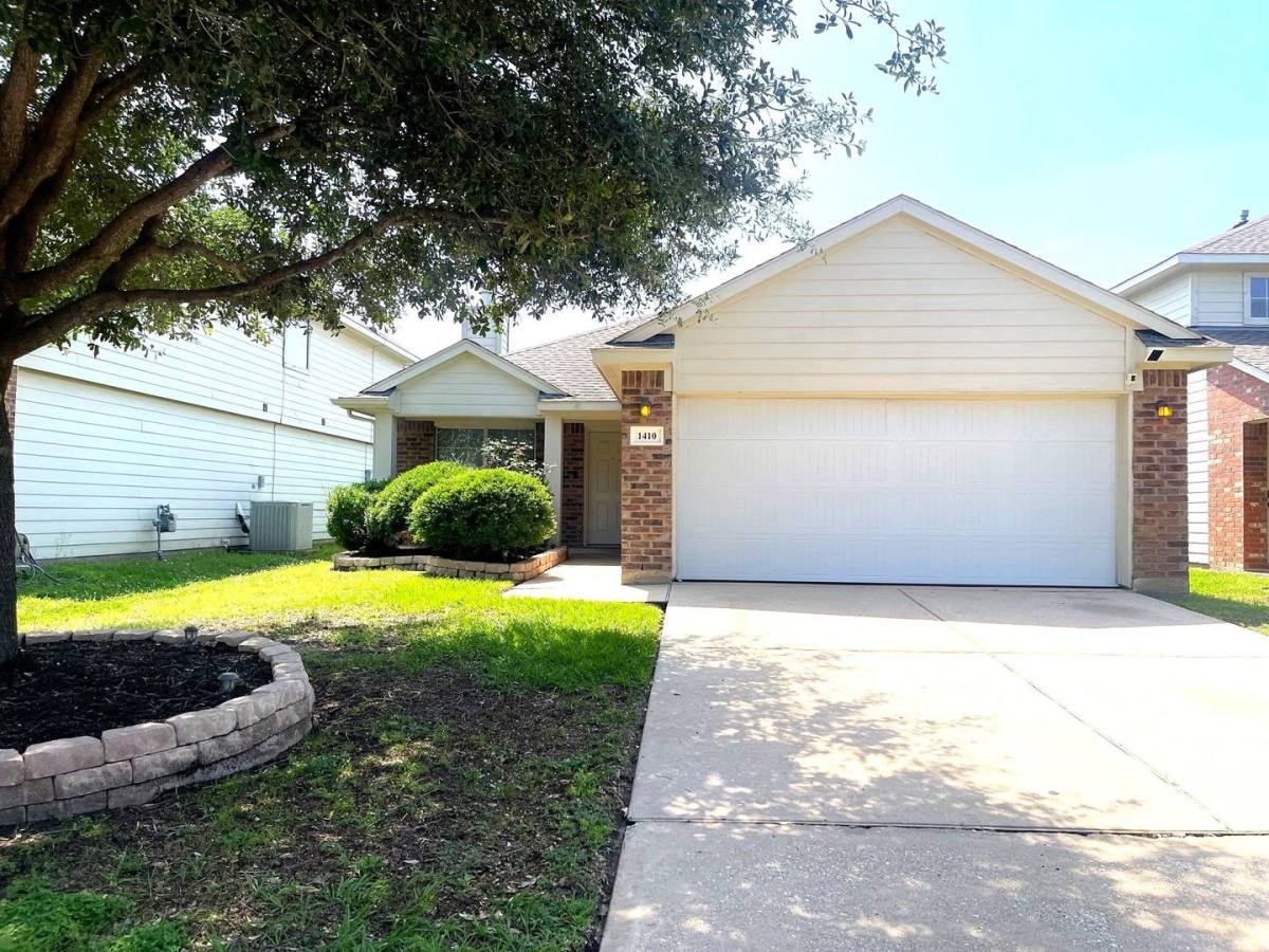 House for rent at 1410 Danby Heath Lane, Houston, TX 77073