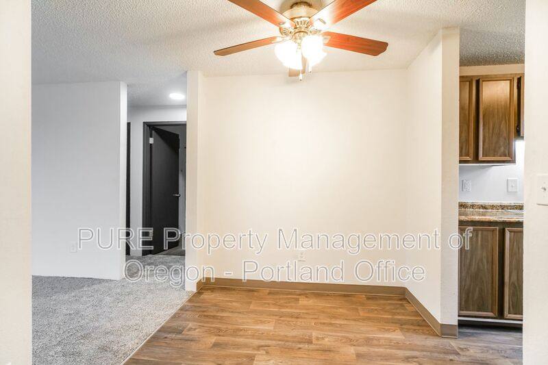 Apartment for rent at 14206 NE Sandy Blvd #L-08, Portland, OR 97230