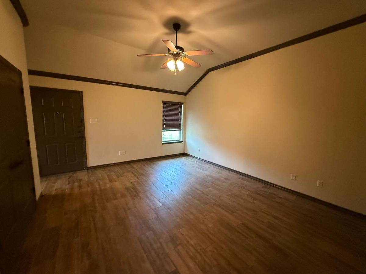 Apartment for rent at 902 Safari Dr, Killeen, TX 76542