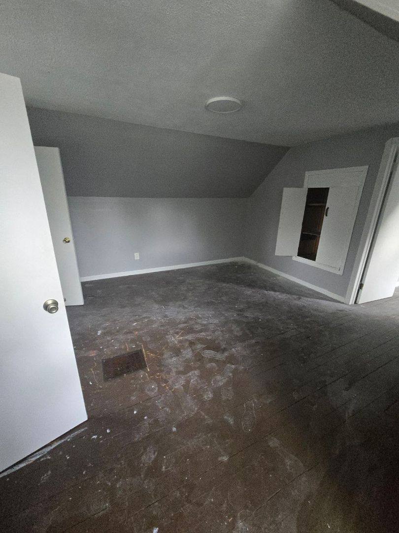 House for rent at 14205 Sylvia Ave, Cleveland, OH 44110