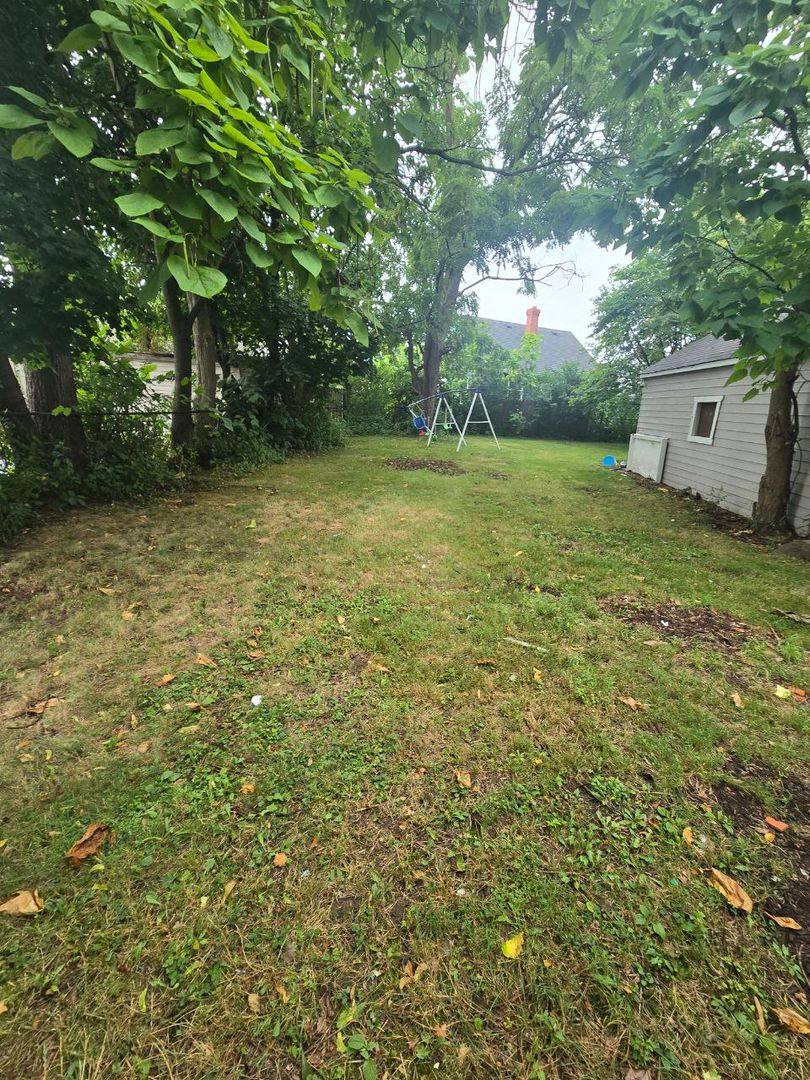 House for rent at 14205 Sylvia Ave, Cleveland, OH 44110