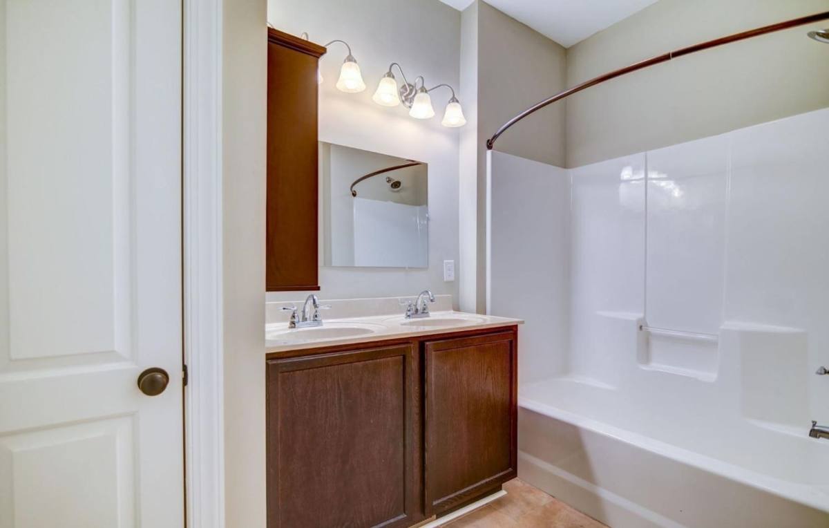 House for rent at 1196 Crest Ridge Dr, Bedford, VA 24523