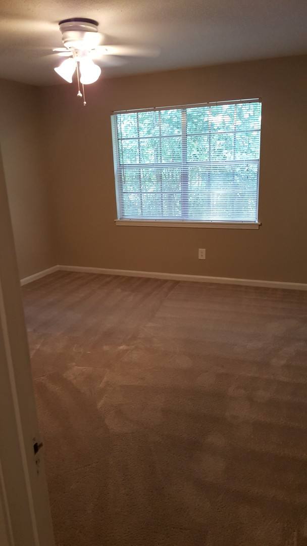 Townhouse for rent at 2274 Chapel Hill Rd, Birmingham, AL 35216