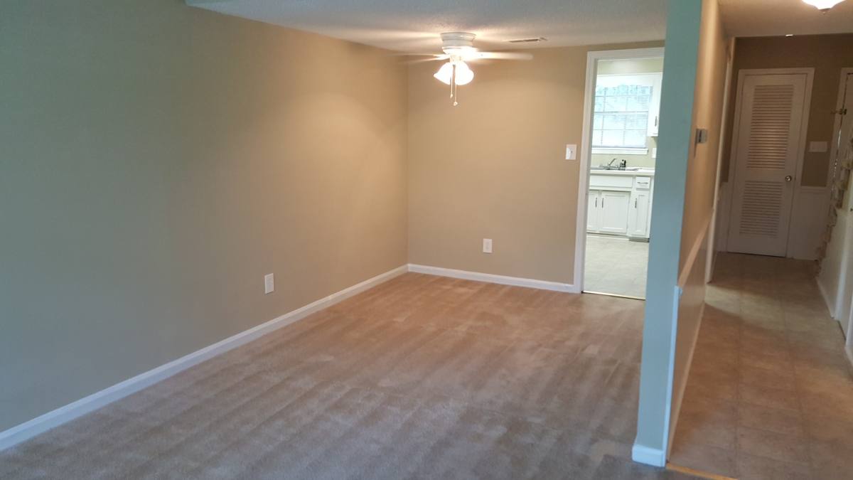 Townhouse for rent at 2274 Chapel Hill Rd, Birmingham, AL 35216