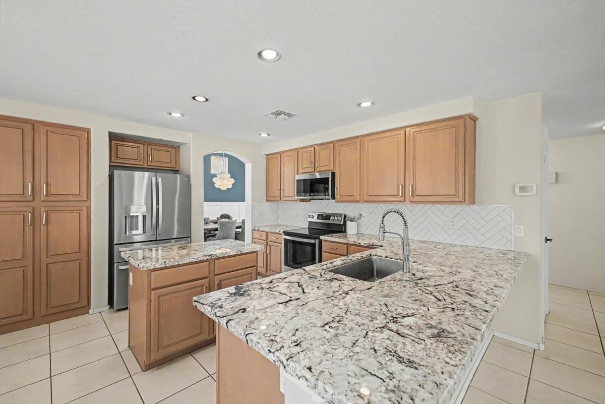 House for rent at 7464 W Potter Dr, Glendale, AZ 85308