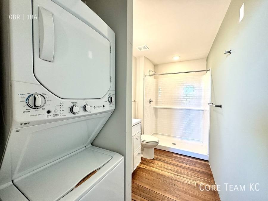 Apartment for rent at 802 Broadway Blvd, Kansas City, MO 64105