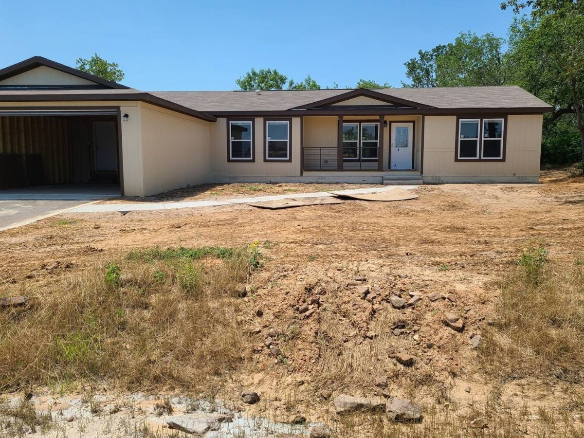 House for rent at 117 Cordell Oaks Blvd, Seguin, TX 78155