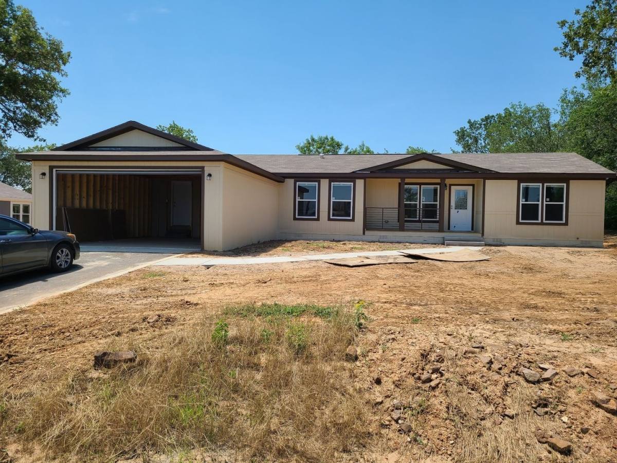 House for rent at 117 Cordell Oaks Blvd, Seguin, TX 78155