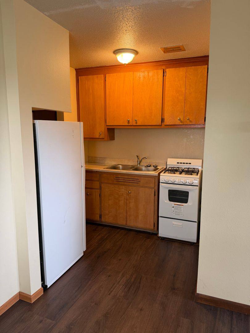 Apartment for rent at 4347 University Ave NE, Minneapolis, MN 55421