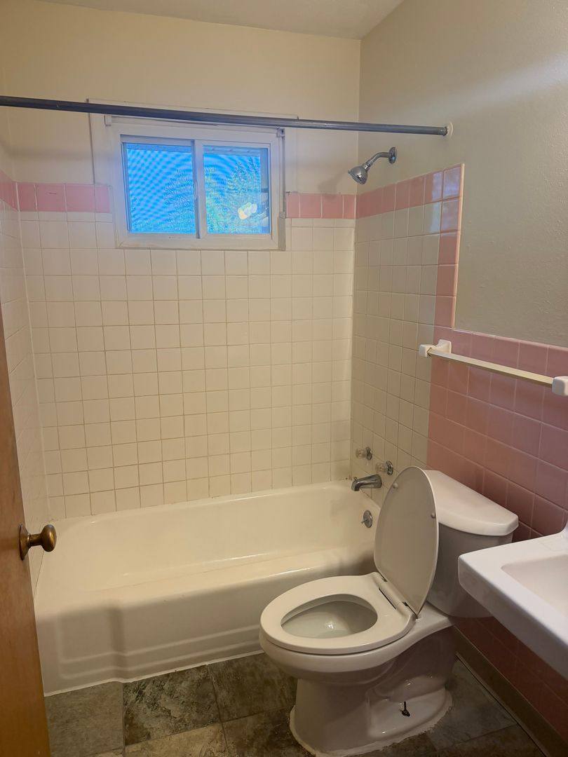 Apartment for rent at 4347 University Ave NE, Minneapolis, MN 55421