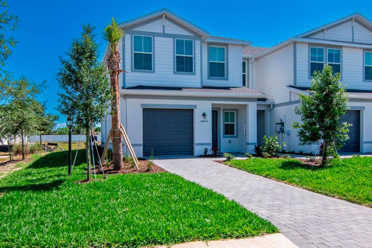 Townhouse for rent at 14452 Lilac Sky Terrace, Bradenton, FL 34211