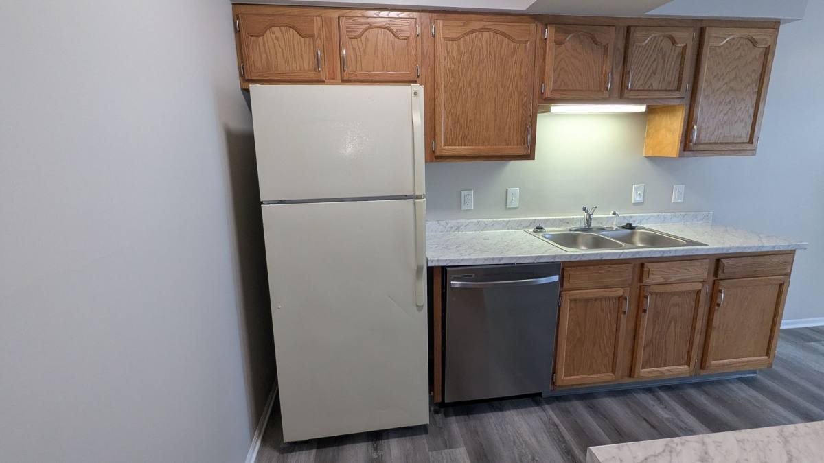 Apartment for rent at 871 Kerns Dr NE, Bolivar, OH 44612